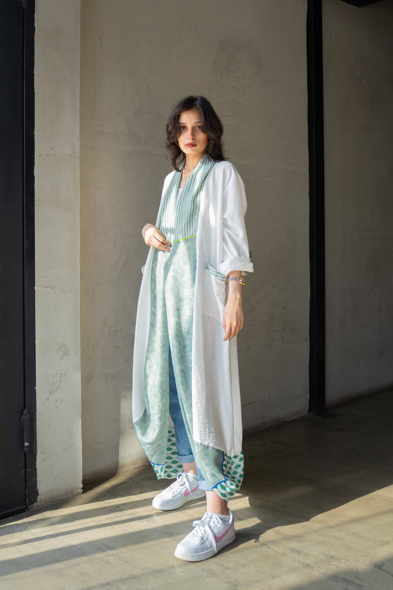 Travel With Me - Signature Round Design - The Untitled Project