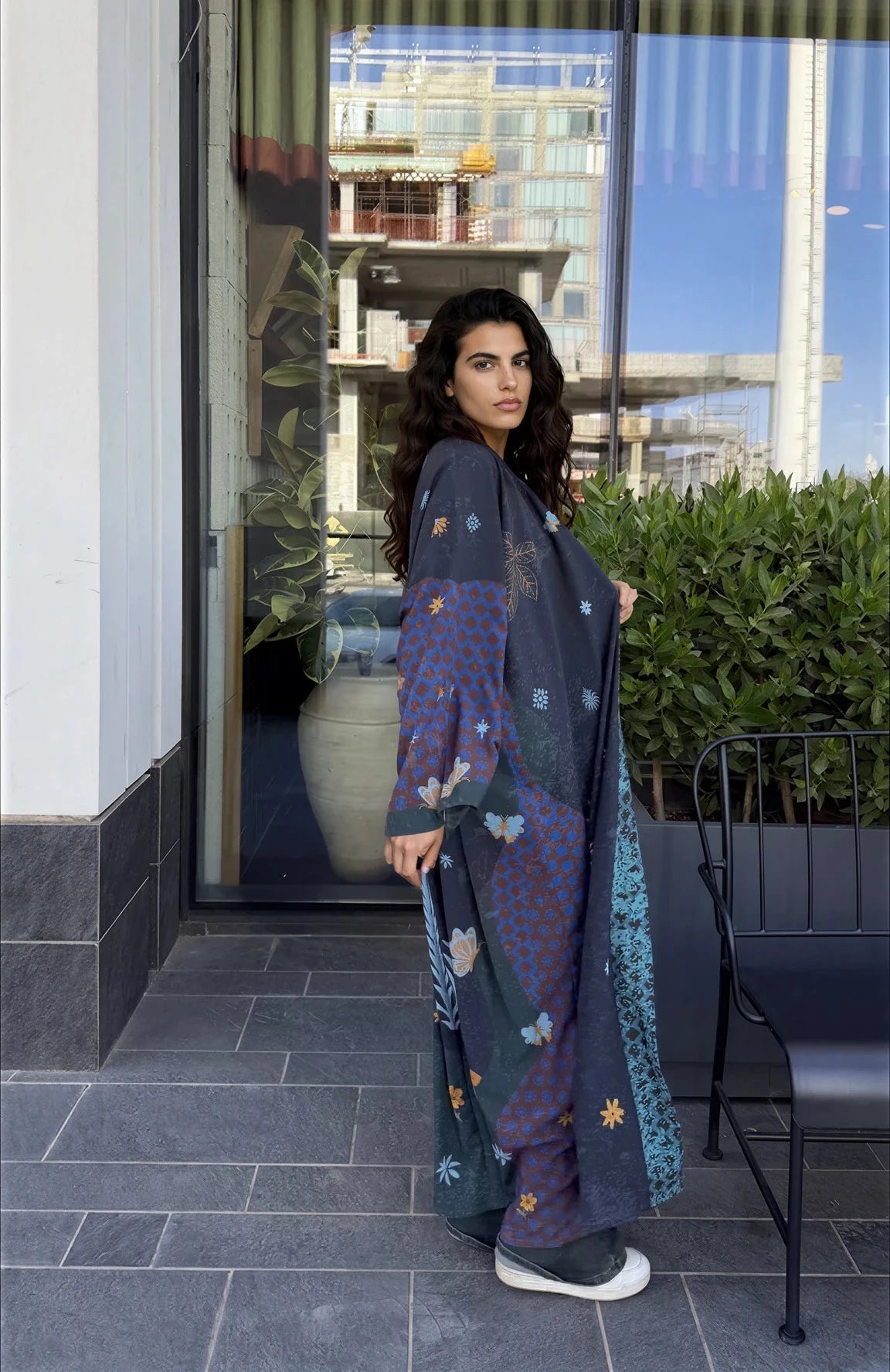 Seen Leaving the Corniche-14