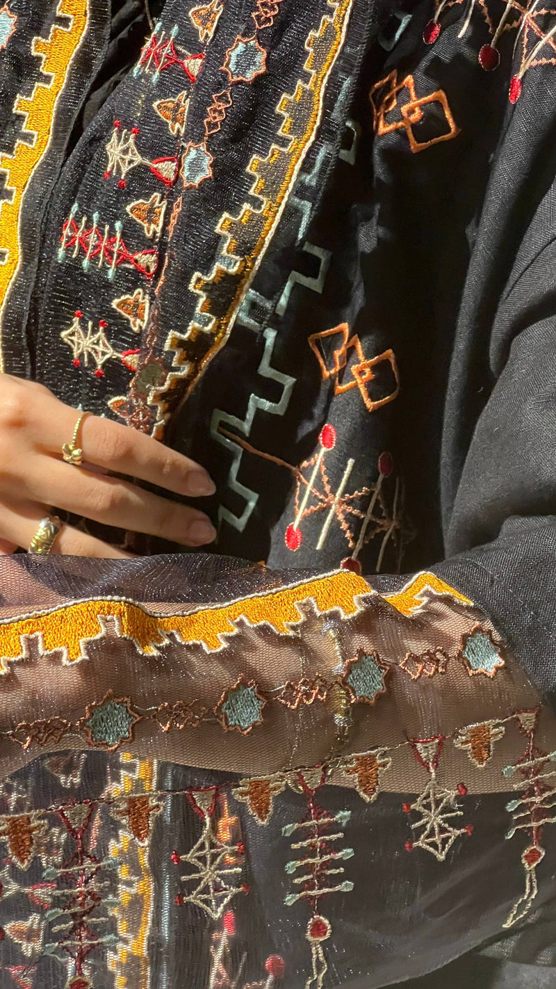 Detailed embroidery on Saudi Abaya & Scarf Set sleeve and scarf, featuring geometric and star motifs in vibrant threadwork.