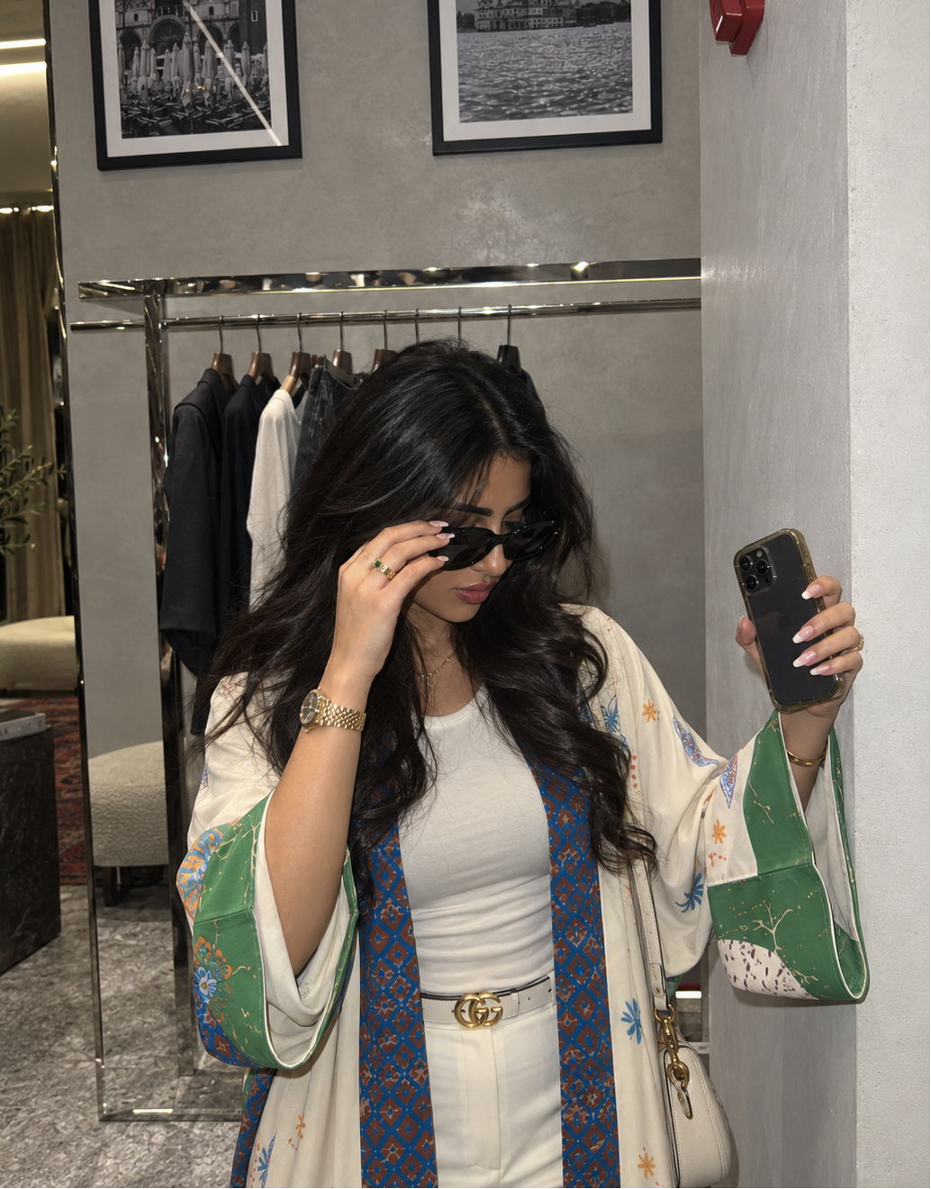 Corniche in Beige, mirror selfie in the store