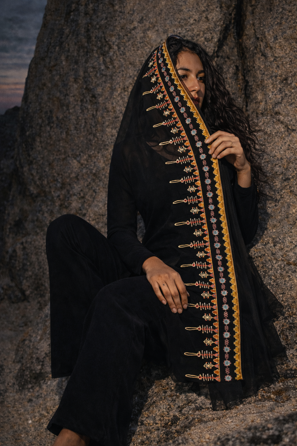 Min Najd- Embroidered Scarf