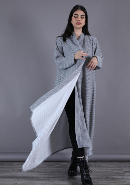The Retro Abaya - Soft yet bold - The Untitled Project