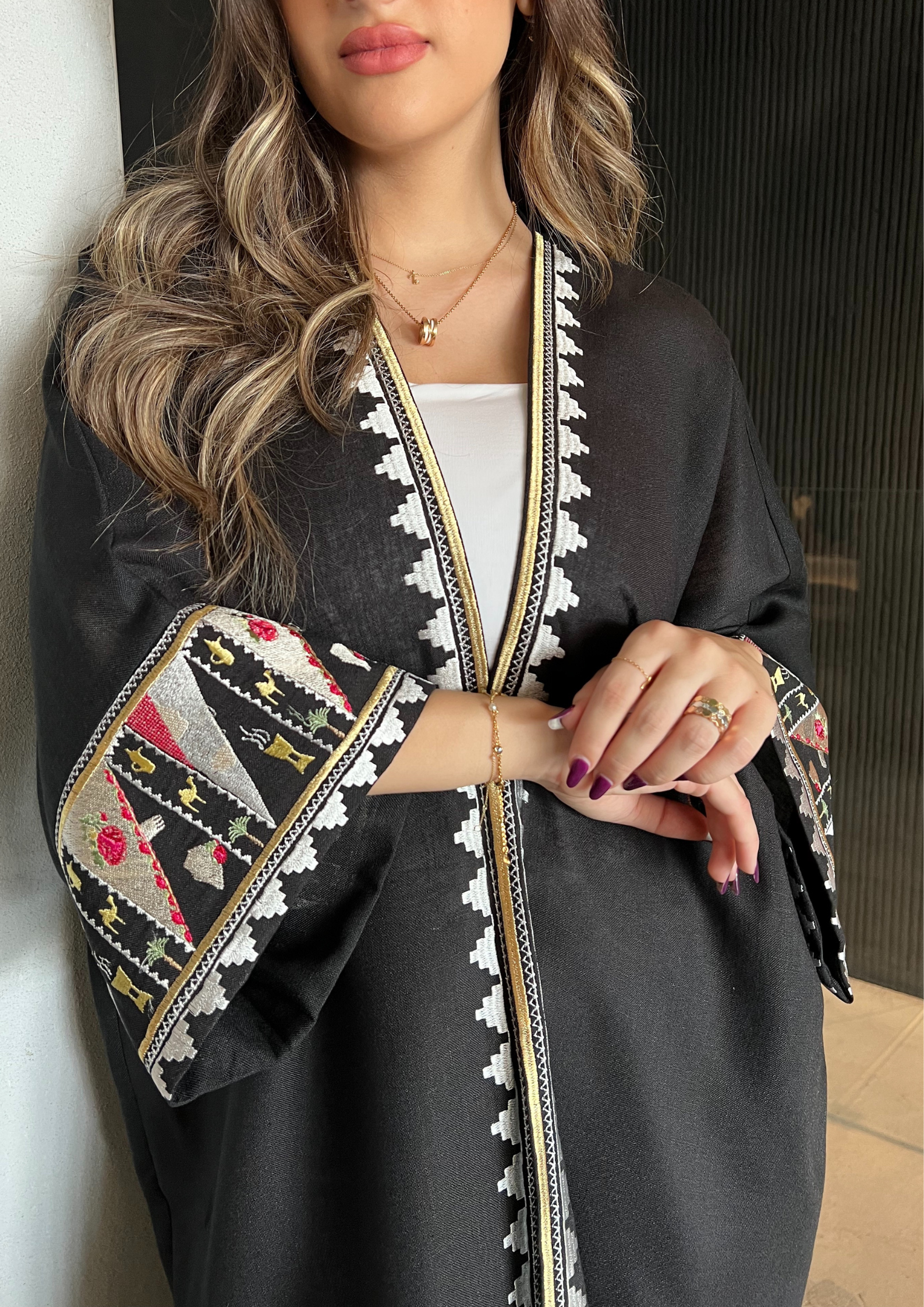 Bint Al-Arab - Saudi National Abaya Set - Online Shopping - The Untitled Project