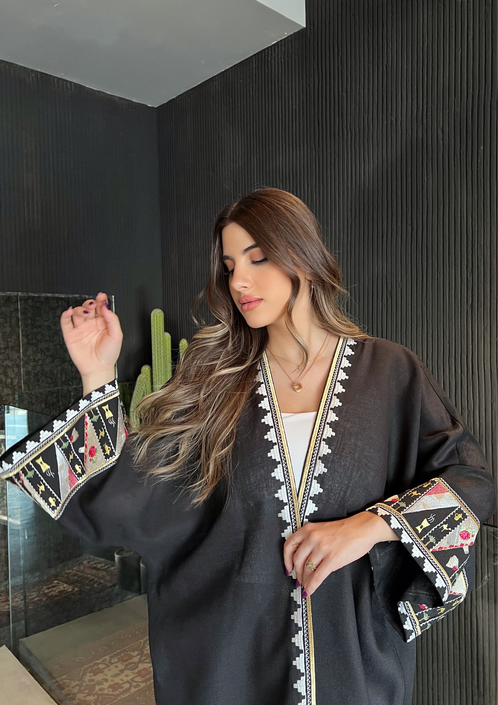 Bint Al-Arab - Saudi National Abaya Set - Online Shopping - The Untitled Project