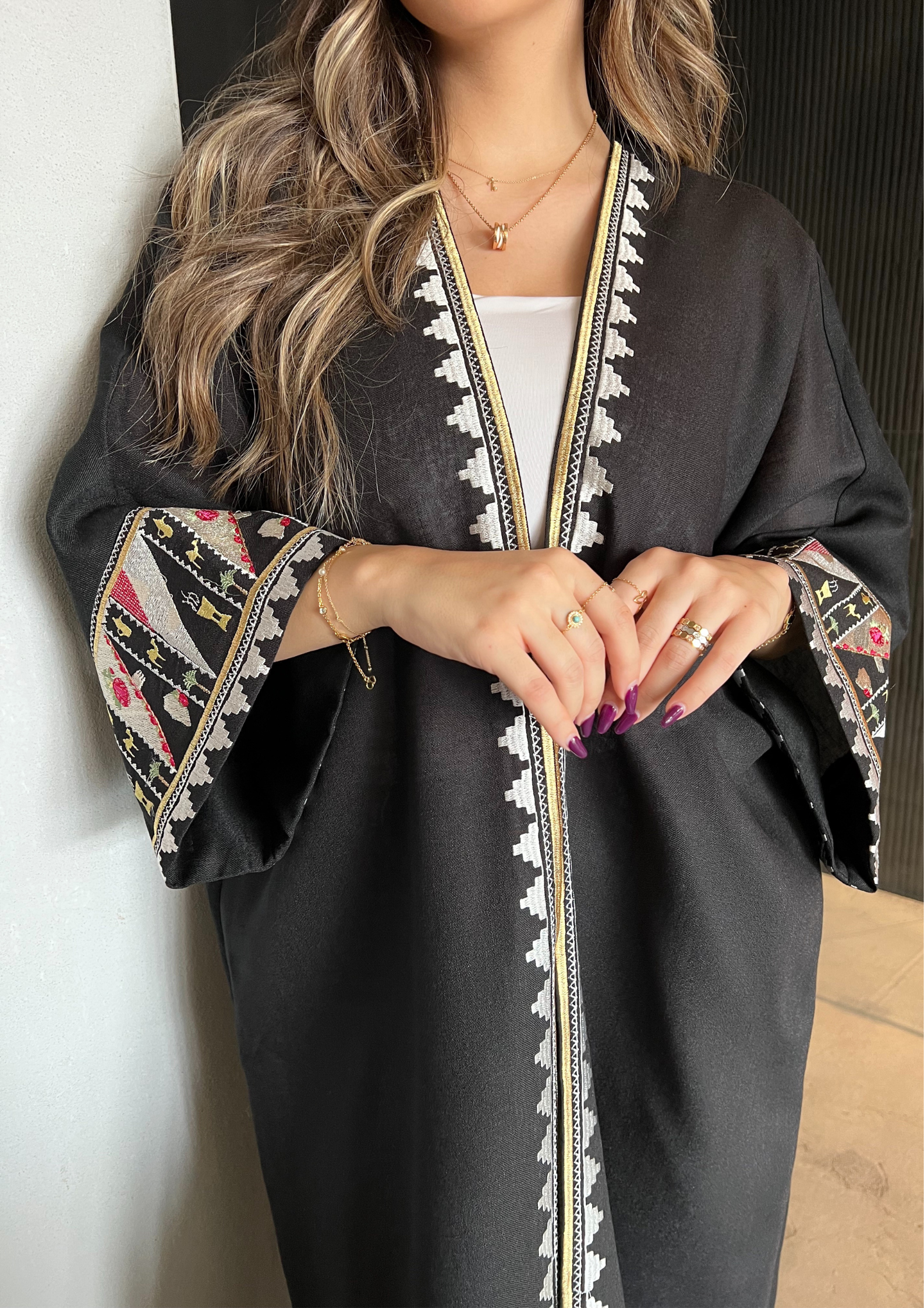 Bint Al-Arab - Saudi National Abaya Set - Online Shopping - The Untitled Project