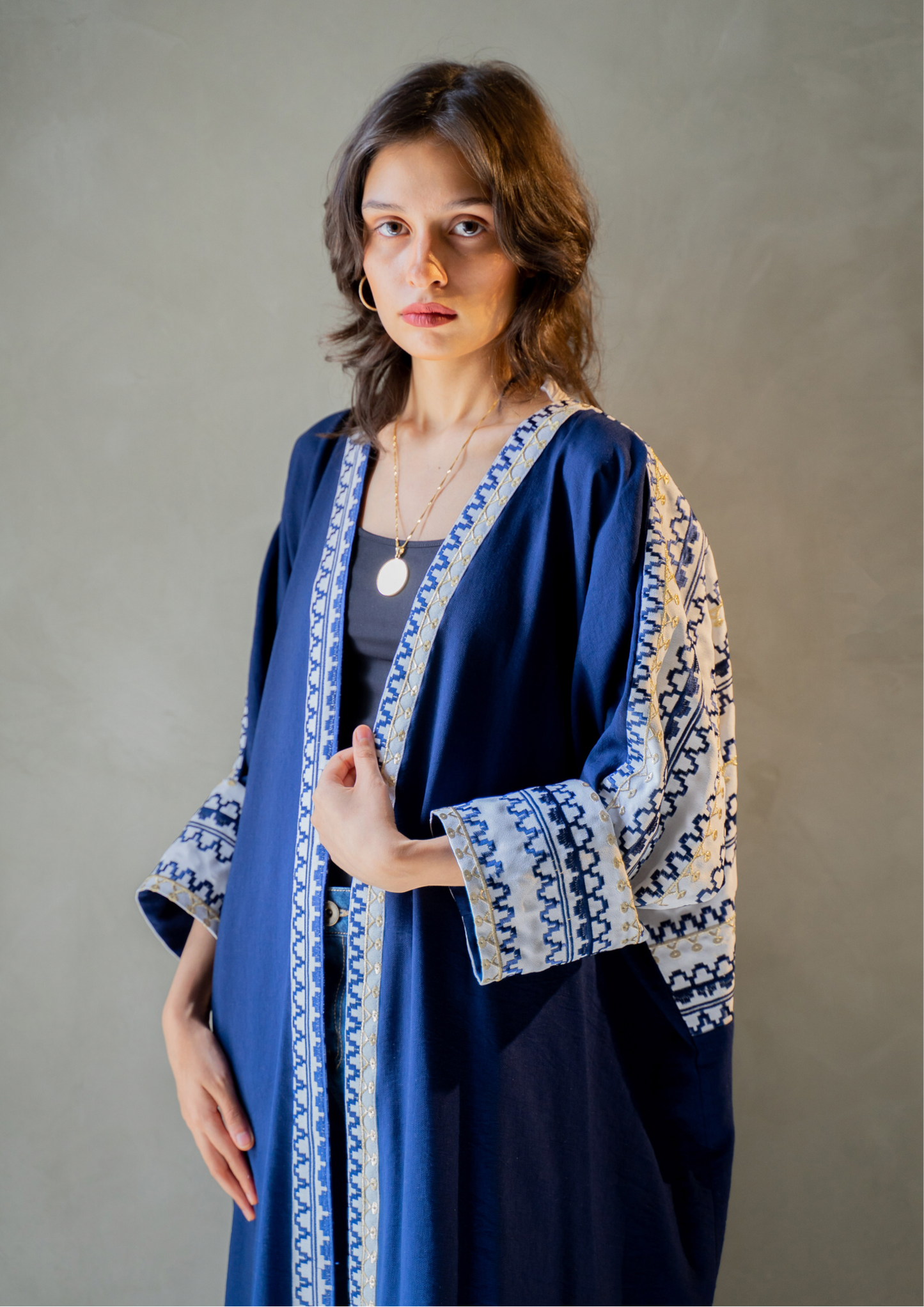 Load image into Gallery viewer, The Buraydah Abaya - Saudi Traditional Pattern - The Untitled Project
