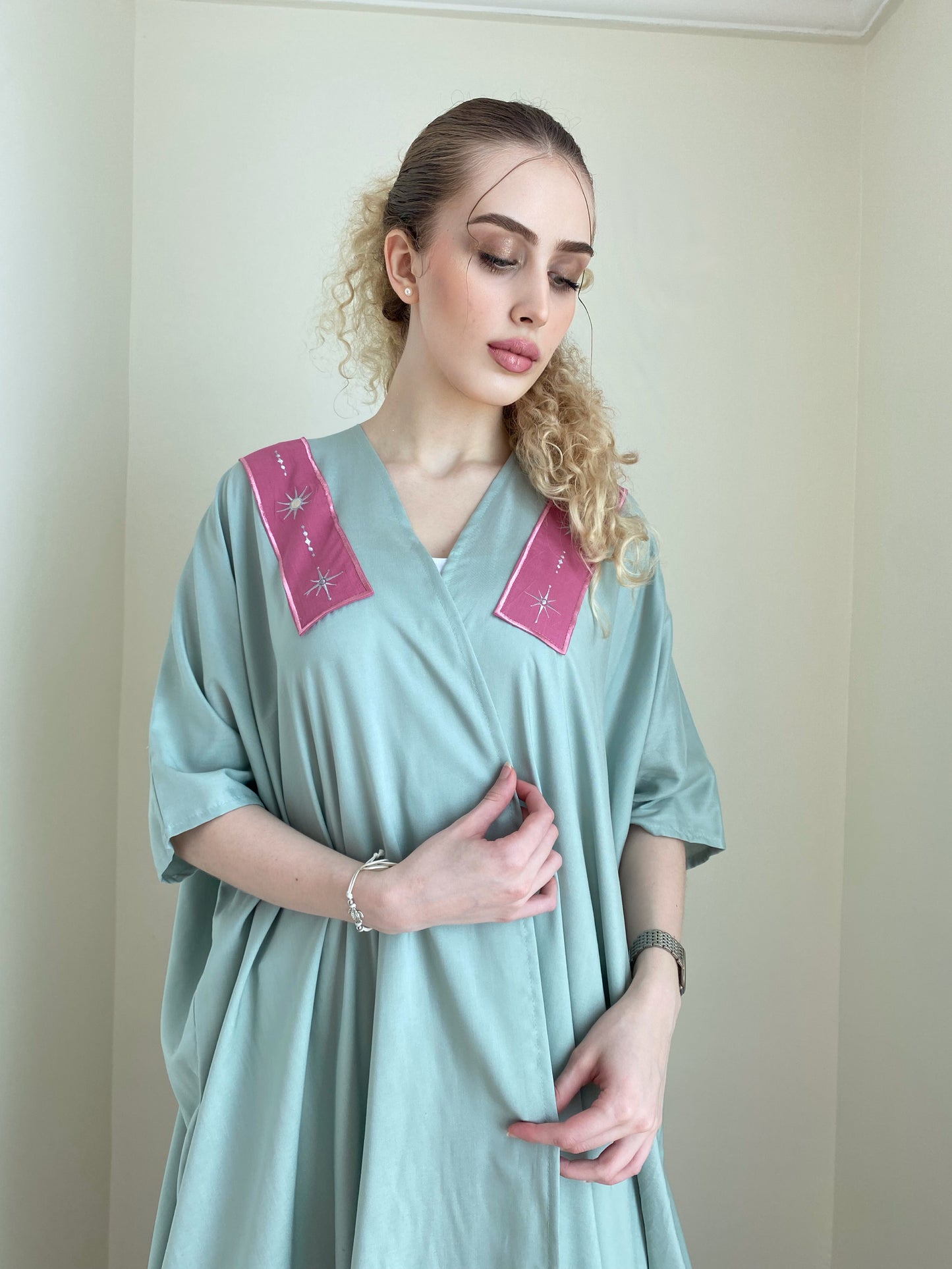 Load image into Gallery viewer, The Turqoise Dona - Summer Abaya - Online Shopping - The Untitled Project

