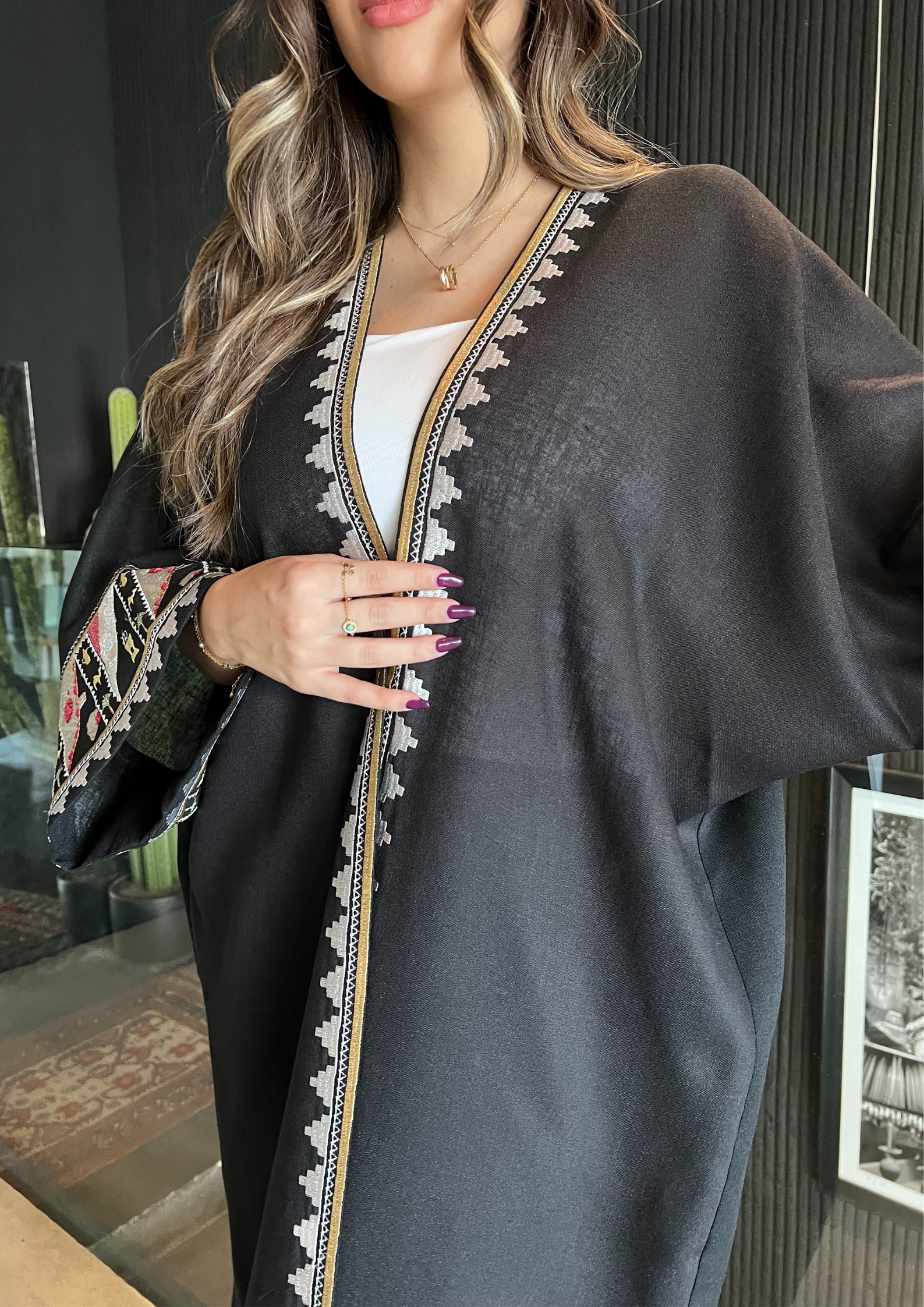 Bint Al-Arab - Saudi National Abaya Set - Online Shopping - The Untitled Project