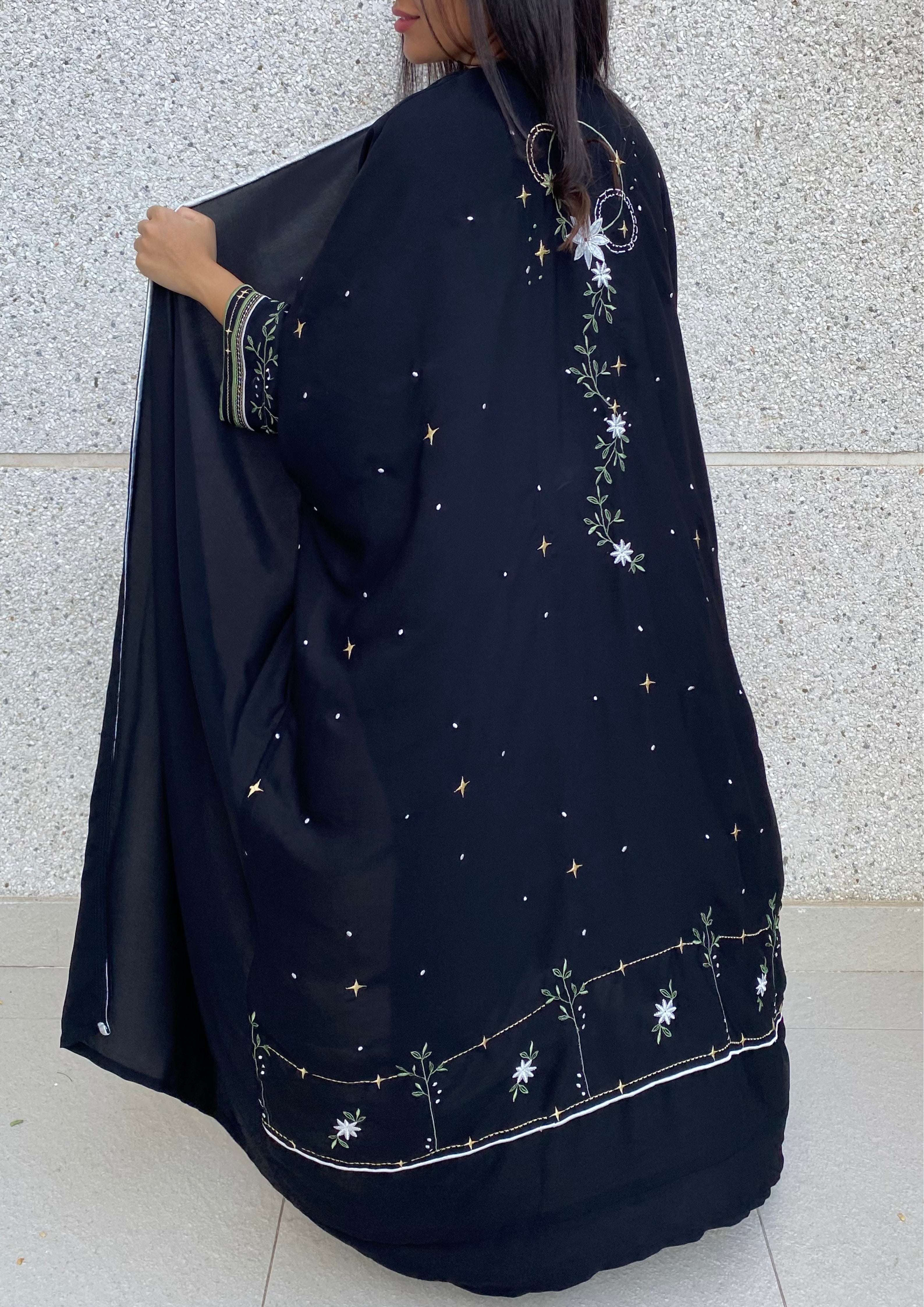 Noir - Abaya & scarf set - Online Shopping - The Untitled Project